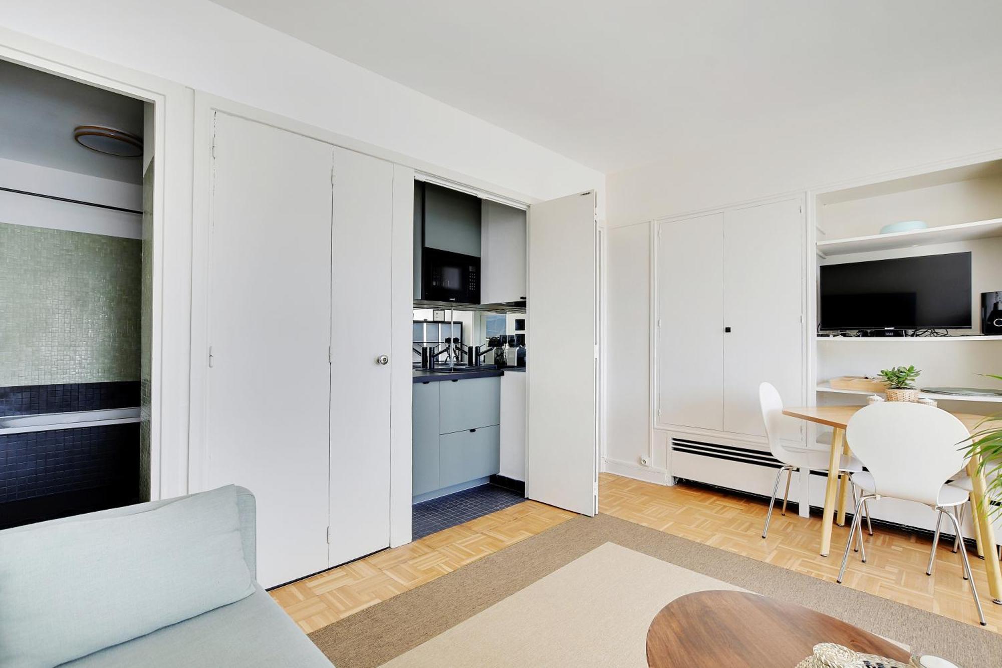 Victor Hugo - Arc De Triomphe - Trocadero Apartment Париж Екстериор снимка